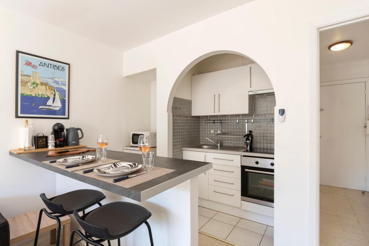Lumineux, Ensoleillee, Proche Plage ,Coeur De Centre Ville, Chaleureux, Antibes Ngoại thất bức ảnh